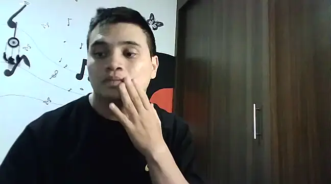 Snapshot of ahntony__69 chatting on February 11, 2025, 3:51 pm ahntony  69 online show from February 11, 2025, 3:51 pm