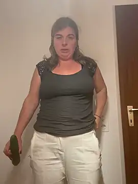 Snapshot of Lombada chatting on September 12, 2025, 6:29 pm Lombada online show from September 12, 2025, 6:29 pm