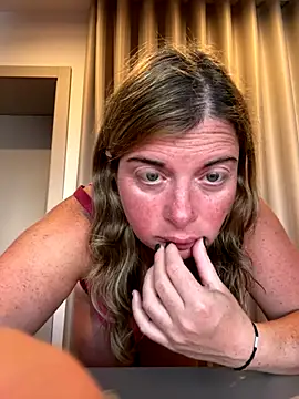 Snapshot of Lombada chatting on October 20, 2025, 8:48 am Lombada online show from October 20, 2025, 8:48 am