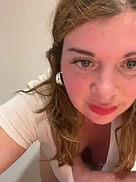 Snapshot of Lombada chatting on February 14, 2026, 6:46 am Lombada online show from February 14, 2026, 6:46 am