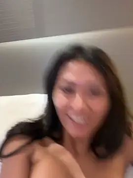 thai-dreamgirl online show from February 7, 2026, 12:40 am