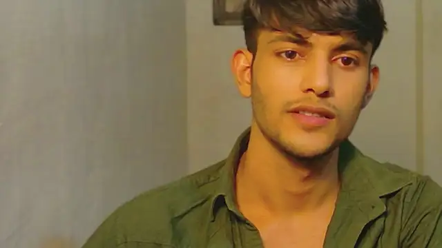 Snapshot of kingkartik7 chatting on December 15, 2025, 3:18 pm kingkartik7 online show from December 15, 2025, 3:18 pm