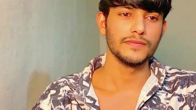 kingkartik7 online show from February 8, 2026, 2:59 pm