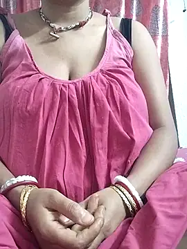 miss-Riy online show from April 11, 2026, 4:43 pm