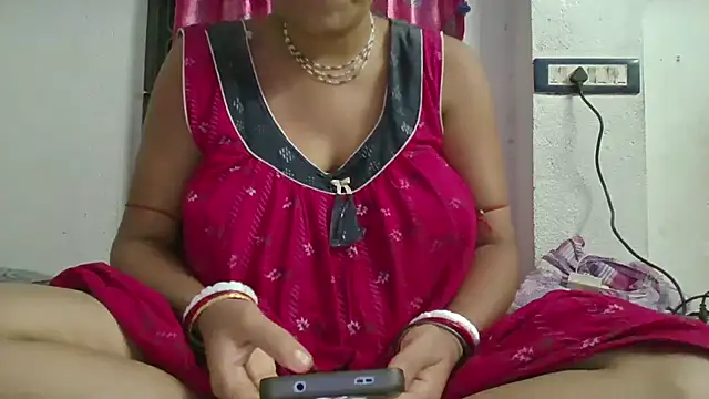 Snapshot of miss-Riy chatting on July 24, 2026, 4:58 pm miss-Riy online show from July 24, 2026, 4:58 pm