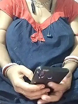 Snapshot of miss-Riy chatting on July 13, 2026, 5:12 pm miss-Riy online show from July 13, 2026, 5:12 pm