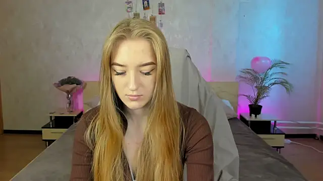 Stacy River online show from February 19, 2025, 8:12 am