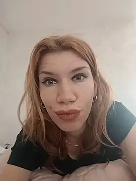 EvaRush online show from December 18, 2025, 10:52 am