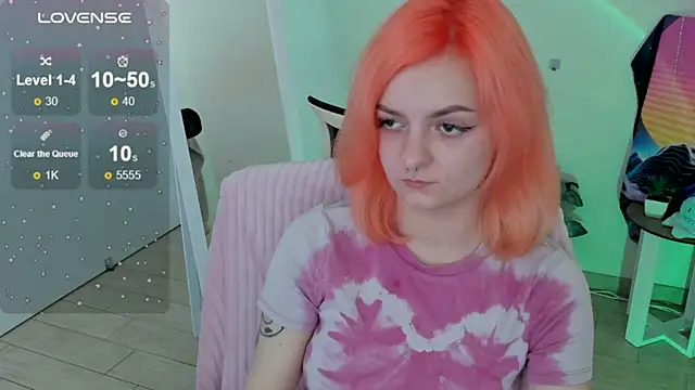 Snapshot of Fire_Bestie chatting on September 25, 2025, 12:55 pm Fire Bestie online show from September 25, 2025, 12:55 pm