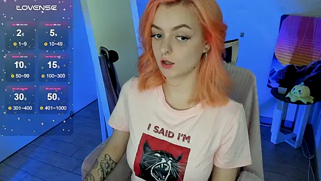 Snapshot of Fire_Bestie chatting on October 18, 2025, 12:51 pm Fire Bestie online show from October 18, 2025, 12:51 pm