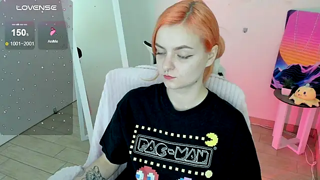 Snapshot of Fire_Bestie chatting on October 10, 2025, 1:01 pm Fire Bestie online show from October 10, 2025, 1:01 pm