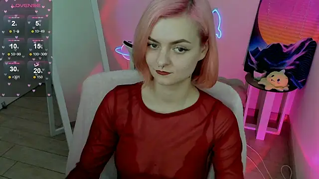 Snapshot of Fire_Bestie chatting on February 18, 2025, 8:03 pm Fire Bestie online show from February 18, 2025, 8:03 pm