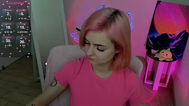 Snapshot of Fire_Bestie chatting on February 20, 2025, 1:40 pm Fire Bestie online show from February 20, 2025, 1:40 pm