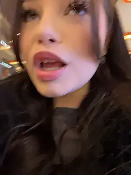 Chloe  Moon online show from January 18, 2026, 2:09 pm