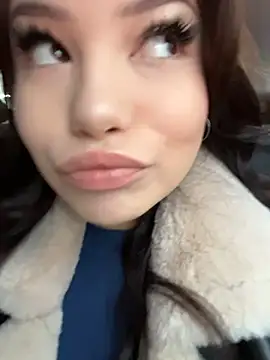 Snapshot of Chloe__Moon chatting on December 3, 2025, 12:15 pm Chloe Moon online show from December 3, 2025, 12:15 pm