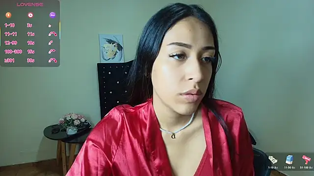 Snapshot of LilyMadisson_F_w chatting on May 21, 2026, 8:50 pm LilyMadisson F w online show from May 21, 2026, 8:50 pm