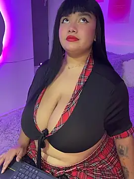 Snapshot of angie_bigboobs_ chatting on October 21, 2025, 1:32 pm angie bigboobs online show from October 21, 2025, 1:32 pm