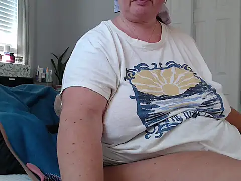 Snapshot of LauLauPAWG chatting on November 6, 2025, 9:19 pm LauLauPAWG online show from November 6, 2025, 9:19 pm