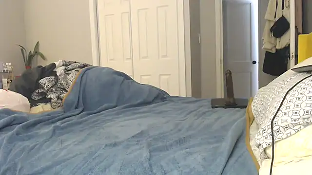 LauLauPAWG online show from May 16, 2026, 1:26 am