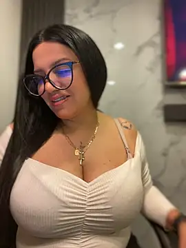 Snapshot of Milff_parkerrr chatting on July 15, 2026, 3:13 am Milff parkerrr online show from July 15, 2026, 3:13 am