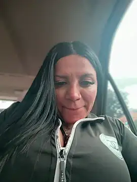 Snapshot of Milff_parkerrr chatting on July 17, 2026, 7:33 pm Milff parkerrr online show from July 17, 2026, 7:33 pm