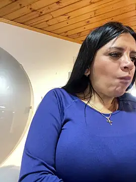 Milff parkerrr online show from March 5, 2025, 8:53 pm