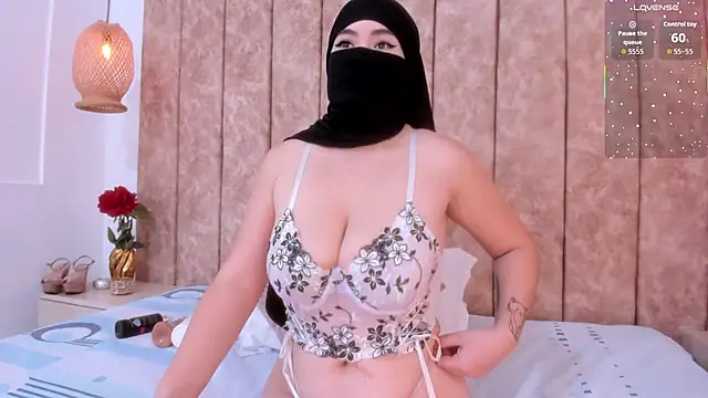 Snapshot of samaara_ chatting on December 5, 2025, 7:01 pm samaara online show from December 5, 2025, 7:01 pm