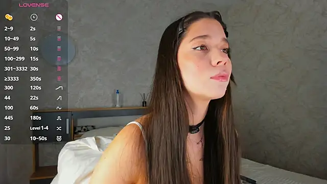 Snapshot of Butterflys1268 chatting on June 15, 2026, 3:18 am Butterflys1268 online show from June 15, 2026, 3:18 am