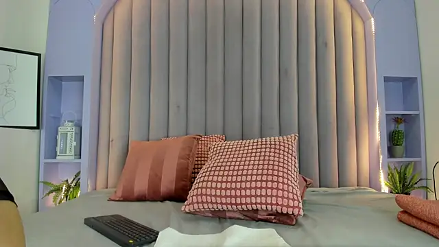 Snapshot of StefanyWilliams_ chatting on October 28, 2025, 2:34 am StefanyWilliams online show from October 28, 2025, 2:34 am