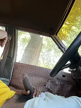 Hardguyy online show from April 15, 2026, 7:58 pm