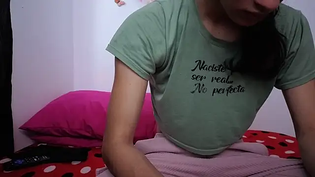 Safiro Queen online show from November 26, 2025, 11:43 am