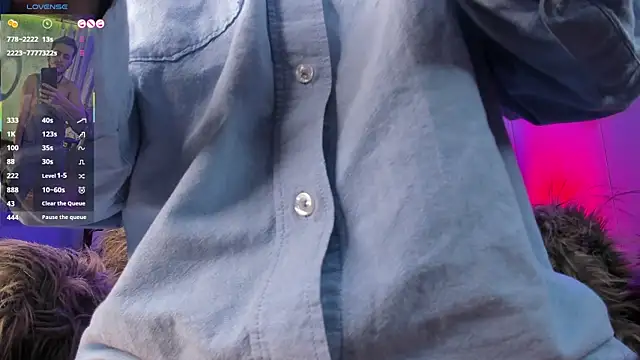 Snapshot of _hairybeard_ chatting on October 22, 2025, 10:47 am hairybeard online show from October 22, 2025, 10:47 am