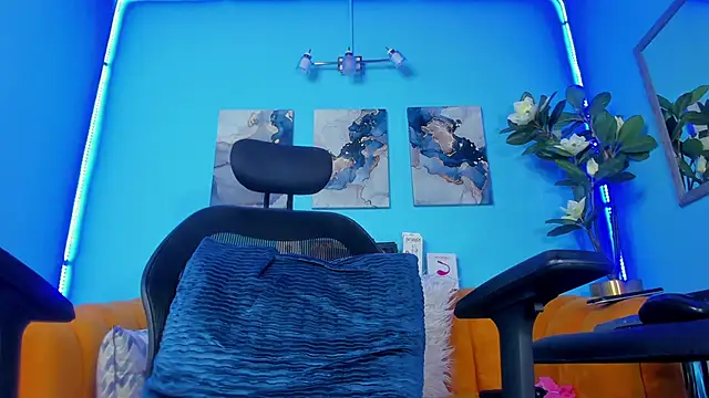 Snapshot of _hairybeard_ chatting on February 27, 2025, 12:34 pm hairybeard online show from February 27, 2025, 12:34 pm