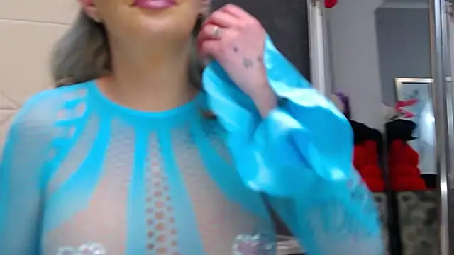 IssaSmith online show from February 24, 2026, 4:19 pm