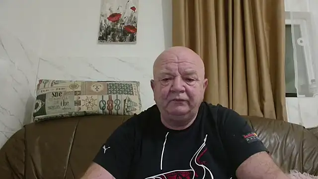 Snapshot of fullballs6 chatting on January 10, 2026, 3:02 am fullballs6 online show from January 10, 2026, 3:02 am