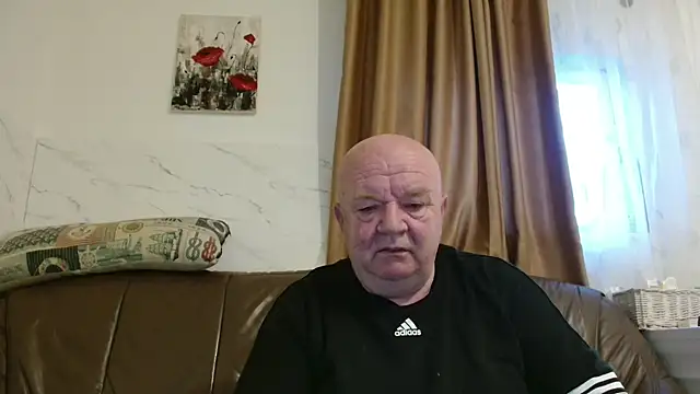 Snapshot of fullballs6 chatting on February 25, 2026, 5:07 am fullballs6 online show from February 25, 2026, 5:07 am