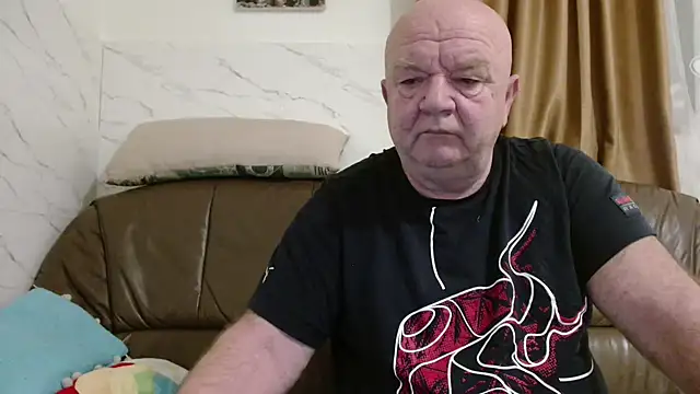 Snapshot of fullballs6 chatting on March 2, 2026, 3:51 am fullballs6 online show from March 2, 2026, 3:51 am