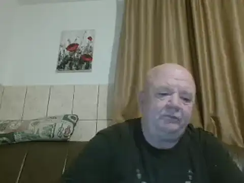 Snapshot of fullballs6 chatting on February 16, 2025, 3:47 am fullballs6 online show from February 16, 2025, 3:47 am