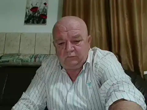 Snapshot of fullballs6 chatting on February 26, 2025, 2:52 am fullballs6 online show from February 26, 2025, 2:52 am