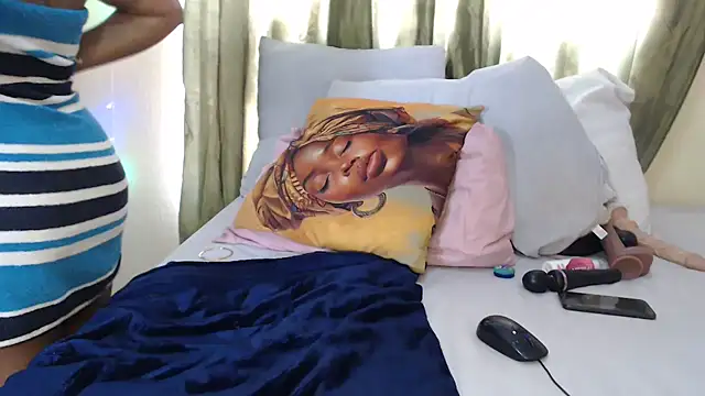 Foxybrownxx1 online show from December 20, 2025, 6:49 am