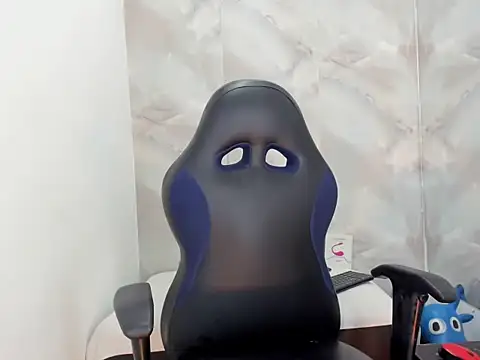 aitanacortes online show from October 9, 2025, 1:44 pm