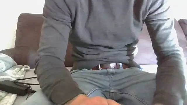 Snapshot of Kevoon991 chatting on February 7, 2026, 10:56 am Kevoon991 online show from February 7, 2026, 10:56 am