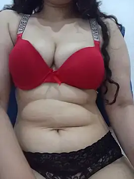 chahd111 online show from December 4, 2024, 2:42 pm
