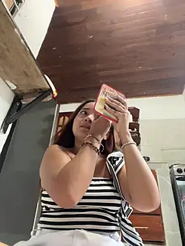 queen angelique online show from November 5, 2025, 8:56 pm