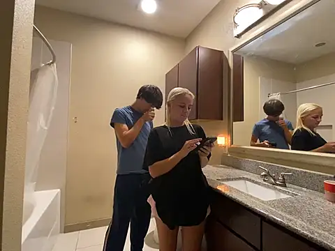 girlfriendmissy online show from March 15, 2025, 9:16 pm