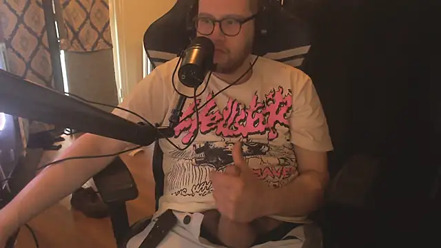chicostick413 online show from May 28, 2026, 6:36 pm