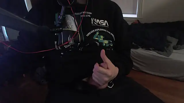 chicostick413 online show from March 11, 2025, 9:15 pm