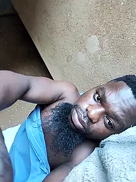 Snapshot of Chocolate_factory_man chatting on November 12, 2025, 4:16 am Chocolate factory man online show from November 12, 2025, 4:16 am