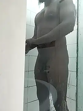 Snapshot of Chocolate_factory_man chatting on November 19, 2025, 10:21 pm Chocolate factory man online show from November 19, 2025, 10:21 pm