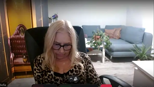 Snapshot of sofia_xkiss chatting on October 27, 2025, 2:40 pm sofia xkiss online show from October 27, 2025, 2:40 pm